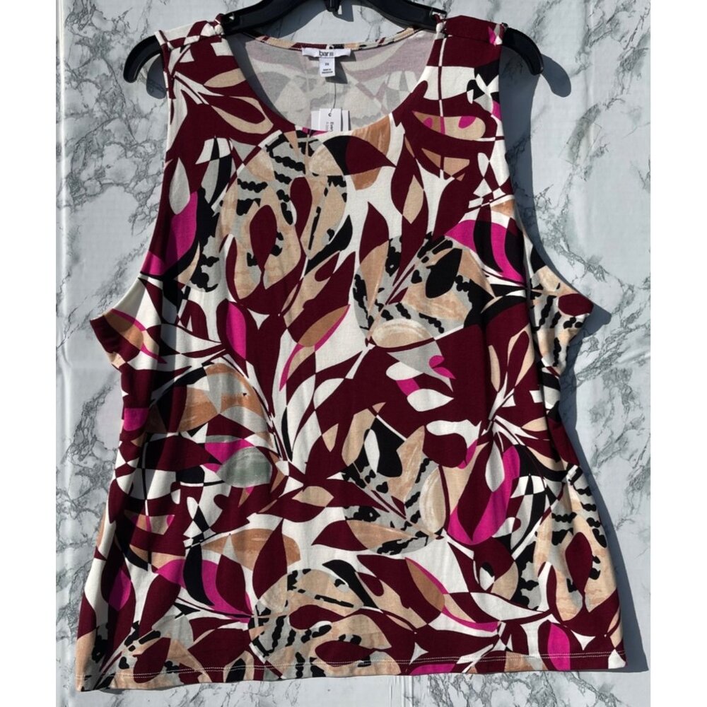 Bar III Womens Sleeveless Floral Print Top Size 3X self lined front body only